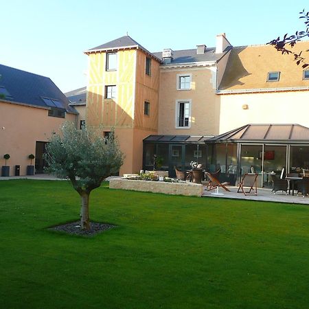 Hotel Le Saint Aubin Chevillé Exteriér fotografie